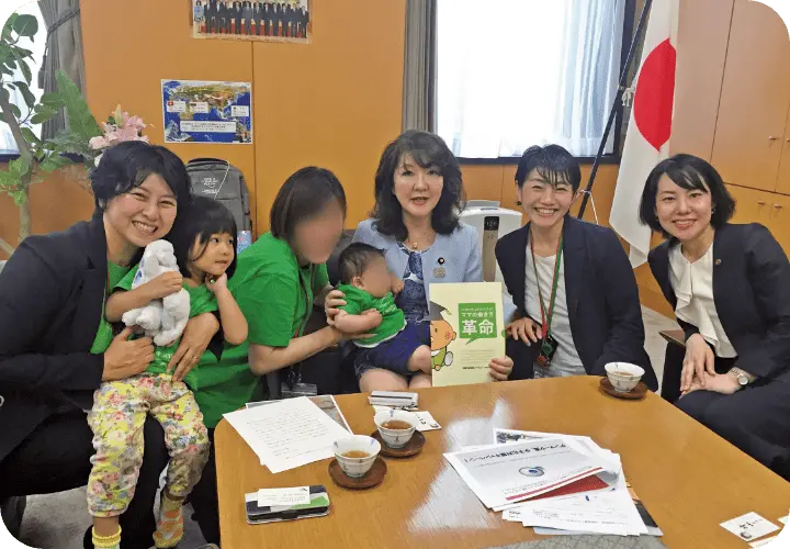 子供達を支援している様子